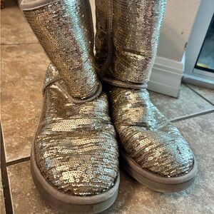 SPARKLY BOOTS
